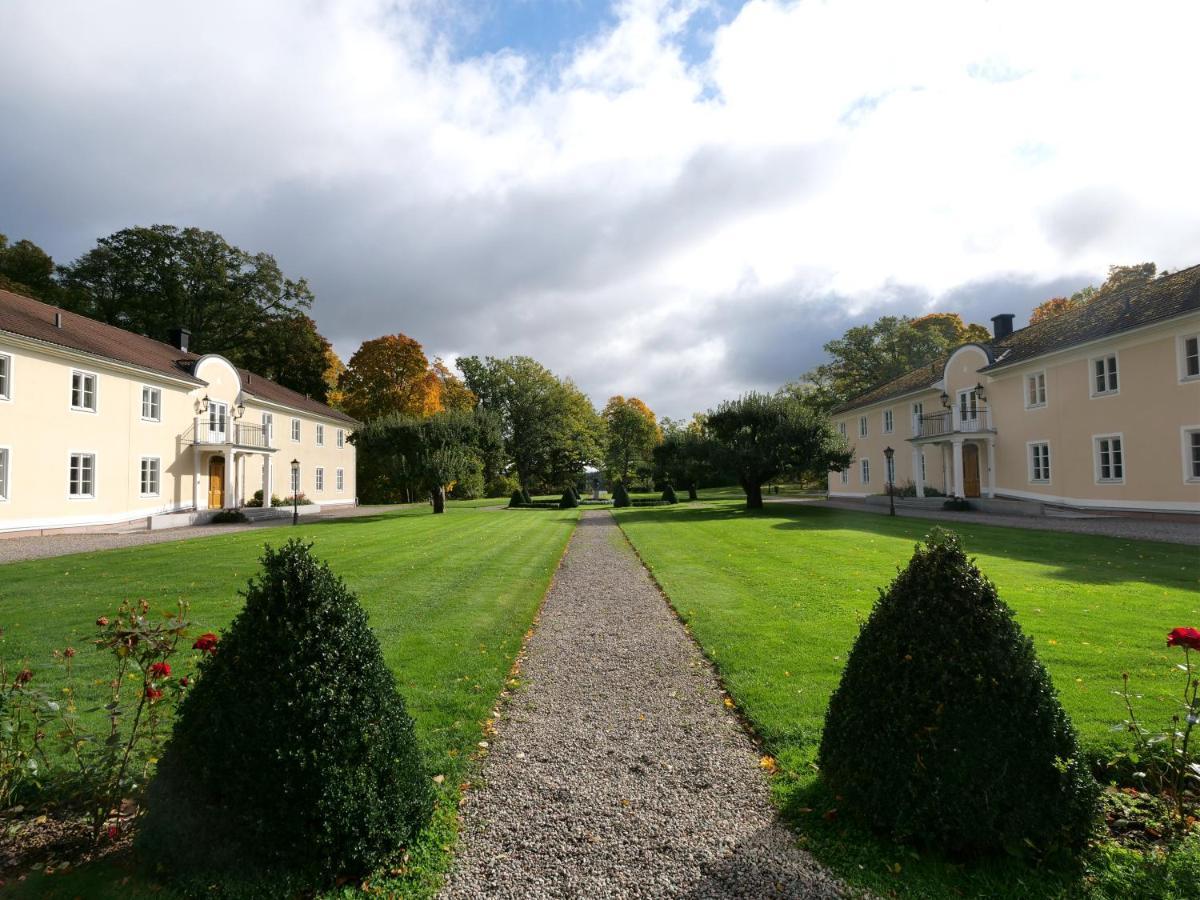 Soedertuna Slott Gnesta Exterior photo